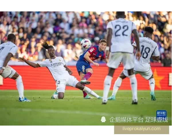 维尼修斯体能储备揭秘:持续保持巅峰状态助力球队表现值得关注 维尼修斯体能储备揭秘:持续保持巅峰状态助力球队表现值得关注